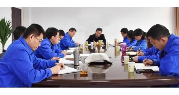 長嶺電氣黨委書記、董事長趙剛強到紡電公司調(diào)研時強調(diào) 盤活有效資產(chǎn) 深化改革改制